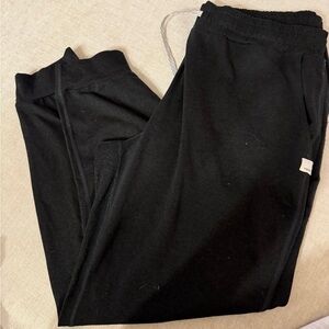 Vuori Performance Joggers